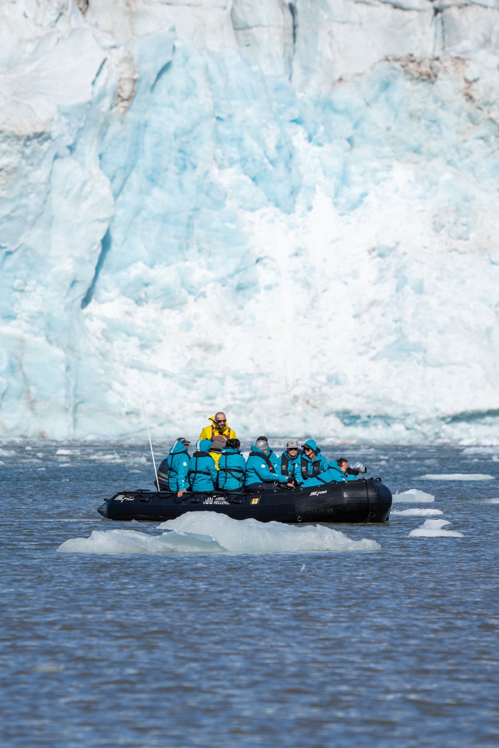 Expeditions & Excursions